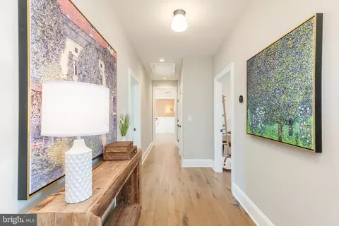 Entry Way - 321 E Beechtree Ln, Wayne, PA 19087 photo 17 of 18