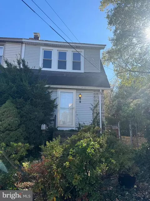 4134 Vernon Rd, Drexel Hill, PA 19026