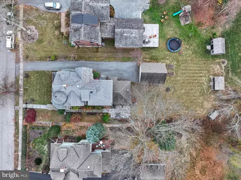 View/Area - 218 Lansdowne Ave, Wayne, PA 19087 photo 2 of 2