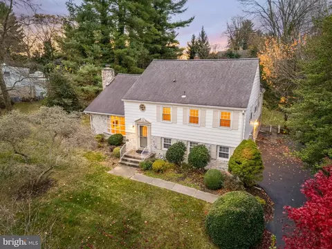 303 Colonial Dr, Wallingford, PA 19086