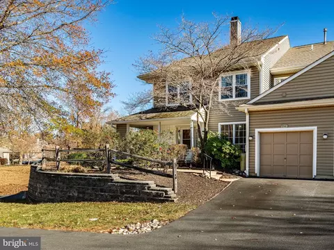 298 Stanton Ct, Glen Mills, PA 19342