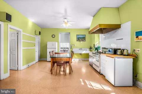 Kitchen - 705 Church Rd, Wayne, PA 19087 photo 3 of 4