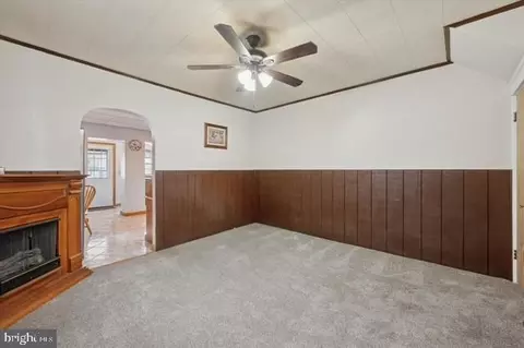 Entry Way - 1029 12 Yates Ave, Marcus Hook, PA 19061 photo 2 of 4