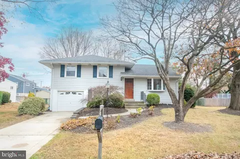 702 Windsor Pl, Wallingford, PA 19086