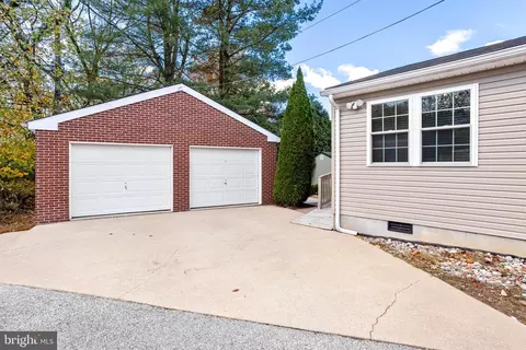 610 Hey Ln, Springfield, PA 19064 photo 4