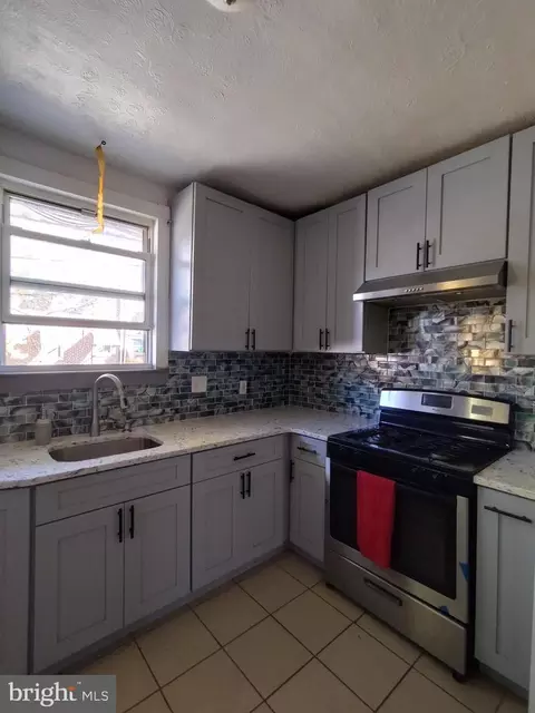 Kitchen - 313 Margate Rd, Upper Darby, PA 19082 photo 2 of 2