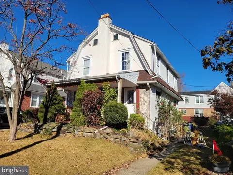 807 Summit Ave, Prospect Park, PA 19076