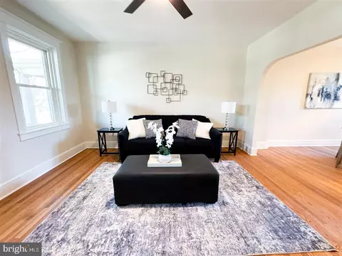 Living - 1124 Washington Ave, Marcus Hook, PA 19061 photo 2 of 2