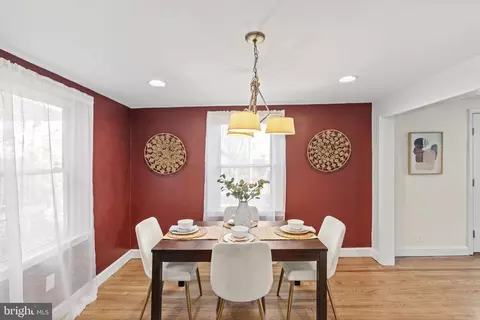 Dining - 304 Ryanard Rd, Wallingford, PA 19086 photo 1 of 3