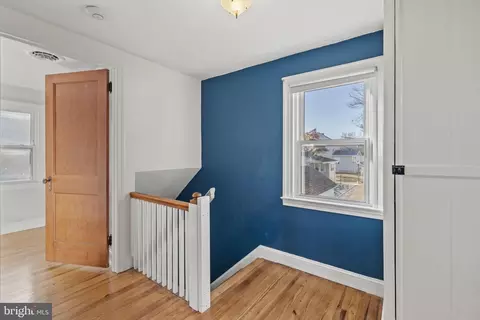 Entry Way - 304 Ryanard Rd, Wallingford, PA 19086 photo 2 of 2