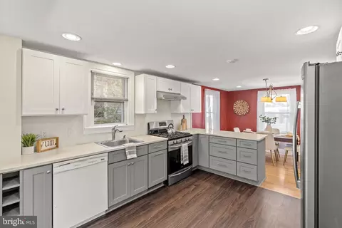 Kitchen - 304 Ryanard Rd, Wallingford, PA 19086 photo 4 of 4