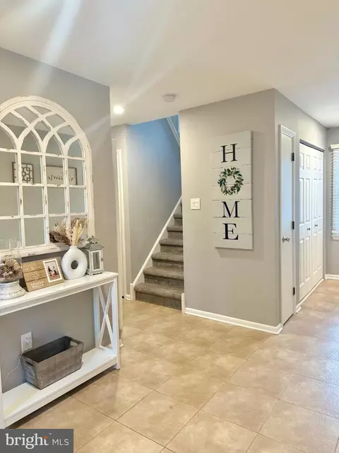 Entry Way - 233 Bridge Rd, Ogden, PA 19061 photo 1 of 2