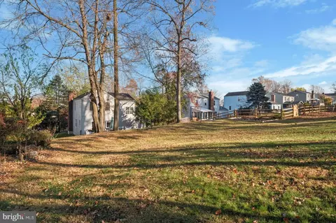 Exterior - 233 Bridge Rd, Ogden, PA 19061 photo 3 of 3