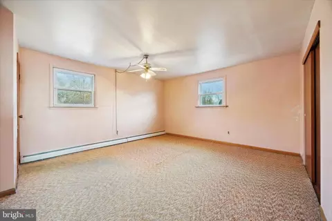 4111 Oliver Ln, Boothwyn, PA 19061 photo 16