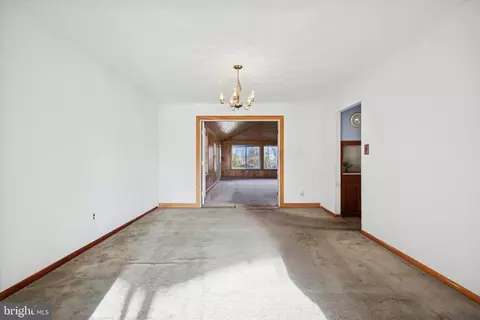 4111 Oliver Ln, Boothwyn, PA 19061 photo 11