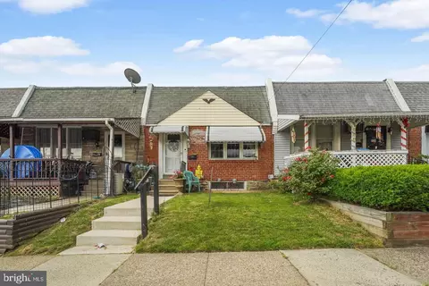 1586 Summit St, Marcus Hook, PA 19061