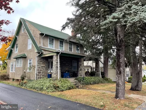 308 E Township Line Rd, Havertown, PA 19083