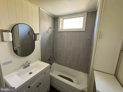 1116 Sterling Ave, Marcus Hook, PA 19061 photo 6