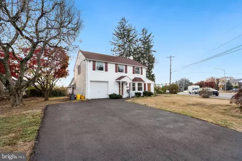 Other - 680 Buttonwood Dr, Springfield, PA 19064 photo 1 of 5
