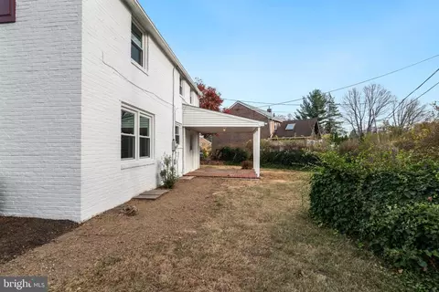 Exterior - 680 Buttonwood Dr, Springfield, PA 19064 photo 6 of 6