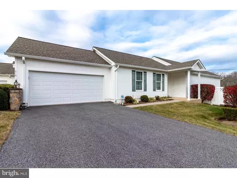 516 Hunting Whip Rd, Glen Mills, PA 19342