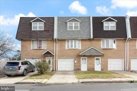 17 Merion Ter, Upper Darby, PA 19082