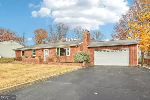 4015 Greenwood Ave, Boothwyn, PA 19061