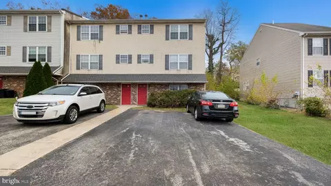 212 B Elmwood Ave #212, Woodlyn, PA 19094