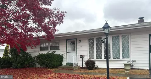 12 Sherwood, Aston, PA 19014