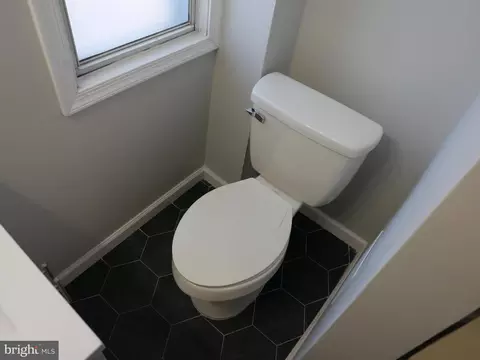 240 Barclay Rd, Darby, PA 19082 photo 19