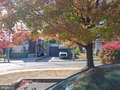 908 Cedar Ave, Darby, PA 19023