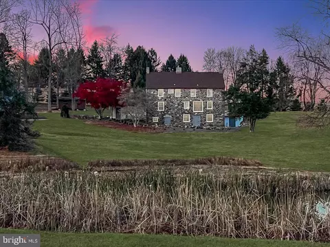 245 Smithbridge Rd, Glen Mills, PA 19342