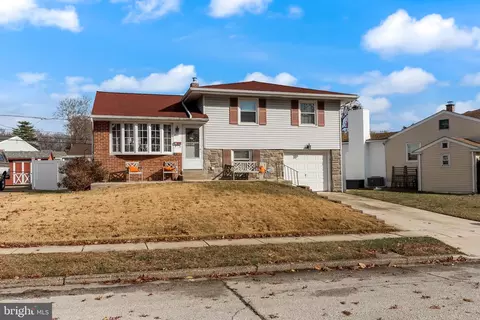 621 Wynnbrook Rd, Secane, PA 19018