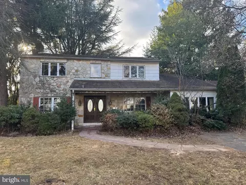 22 N Edmonds Ave, Havertown, PA 19083