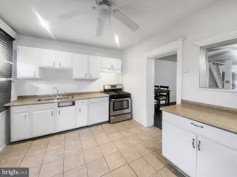 812 Mcdowell Ave, Chester, PA 19013