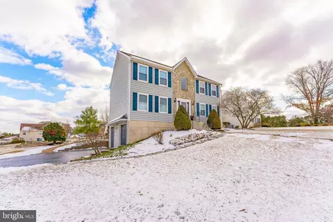 4205 Tara Cir, Boothwyn, PA 19061 photo 2