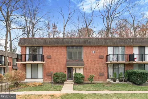 100 E Glenolden Ave #E-23, Glenolden, PA 19036