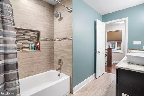Bath - 111 Ardmore Ave, Darby, PA 19082 photo 4 of 4
