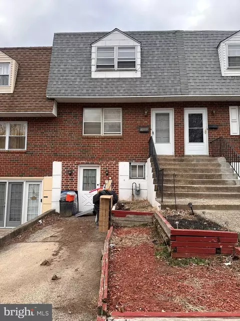 1411 Rainer Rd, Brookhaven, PA 19015