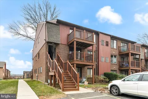 5200 Hilltop Dr #B11, Brookhaven, PA 19015