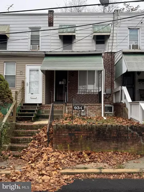 934 Edwards St, Chester, PA 19013