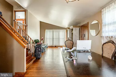 Other - 809 Hawthorne Ave, Secane, PA 19018 photo 2 of 5