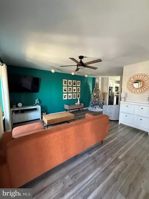 209 Aucott Rd, Brookhaven, PA 19015 photo 5