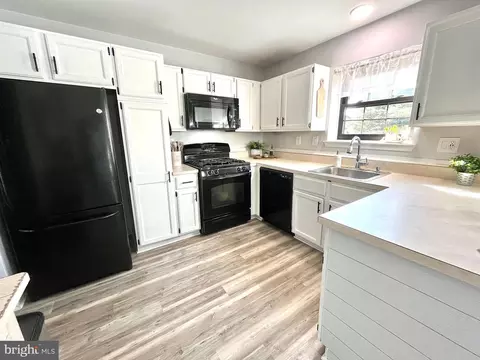 209 Aucott Rd, Brookhaven, PA 19015 photo 8