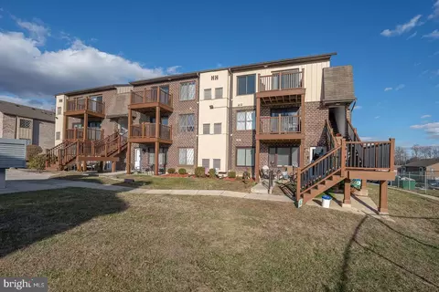 5200 Hilltop Dr #HH23, Brookhaven, PA 19015