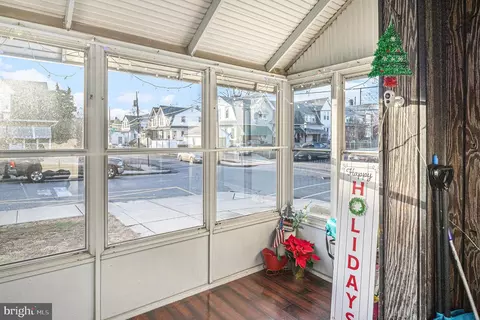 Exterior - 20 Maple St, Marcus Hook, PA 19061 photo 1 of 4