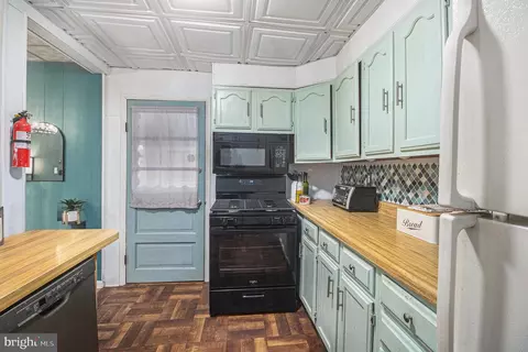 Other - 20 Maple St, Marcus Hook, PA 19061 photo 5 of 12