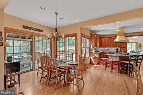 5 Forrest Ln, Springfield, PA 19064 photo 3