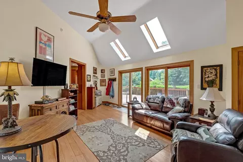 5 Forrest Ln, Springfield, PA 19064 photo 13