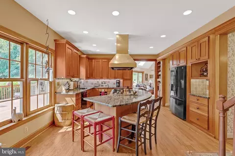 5 Forrest Ln, Springfield, PA 19064 photo 4